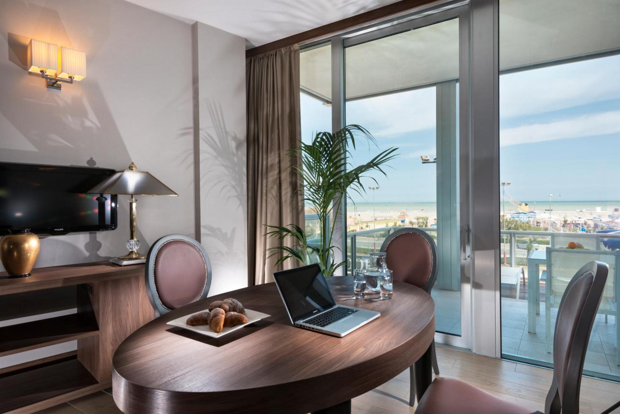 Presidential Suite Sea View